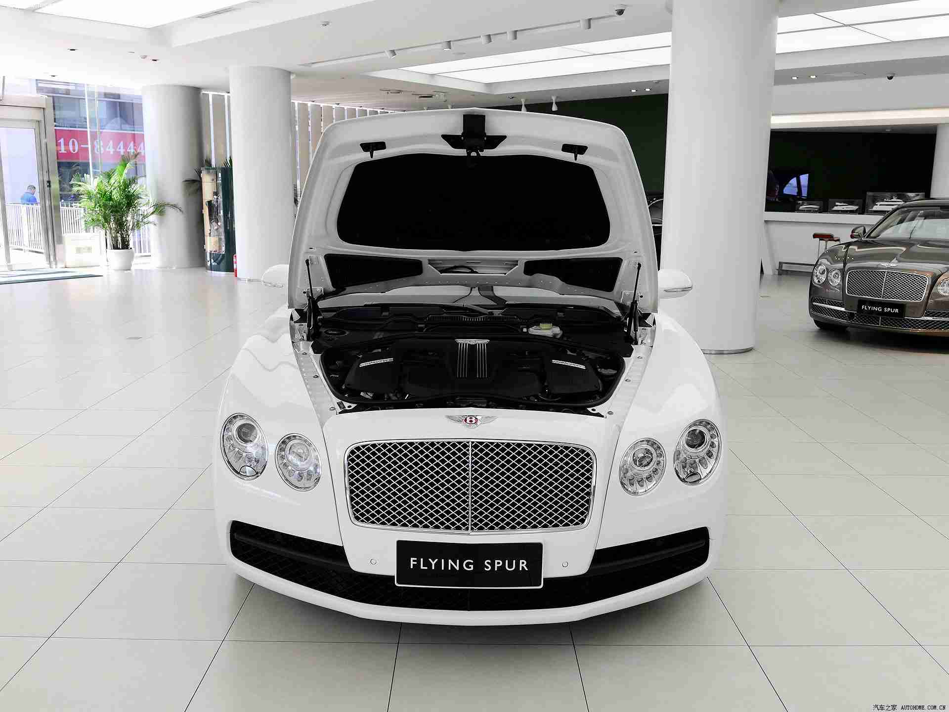 我和老婆真实的3p经历：“全新SUV大空间震撼来袭，简约内饰+强劲动力，家庭出行新选择，揭秘汽车圈热议话题！”-4