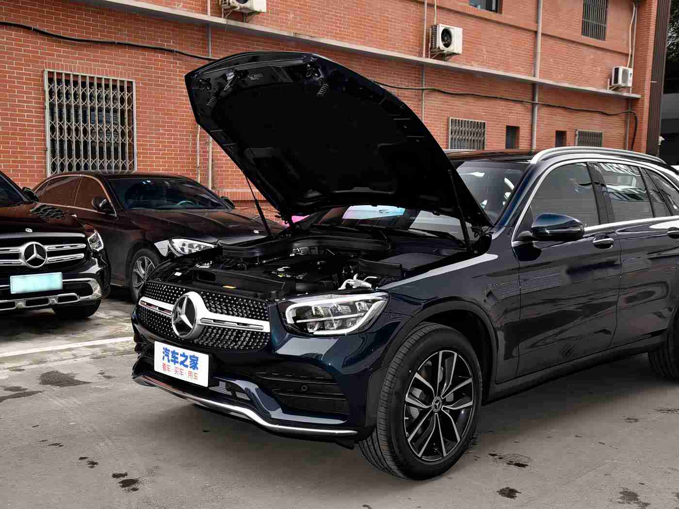 男生和女生差差差软件：科技揭秘：男女驾驶差异，汽车行业革新产品配置以迎合个性化需求-1