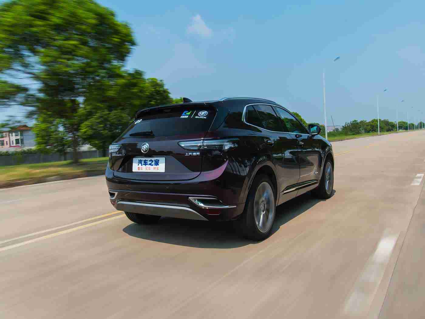 男生和女生一起差差差：“差差差”新车型崛起：独特设计、科技领先，成为年轻族时尚首选-4