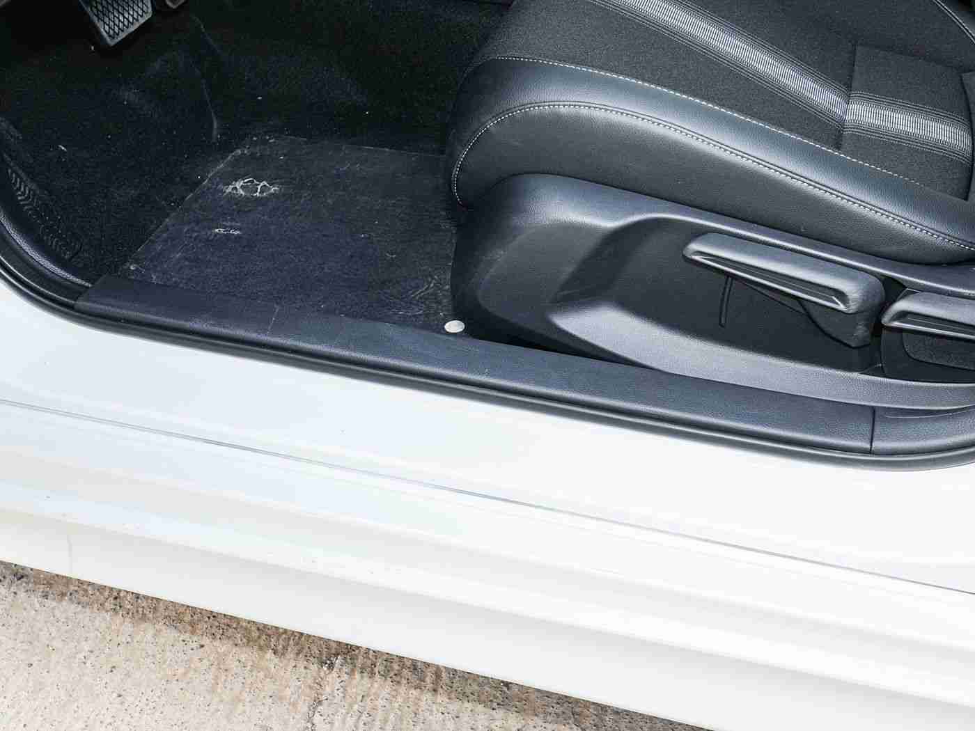 女生的坤坤：时尚智驾，优雅环保，女性专属座驾新风尚-4