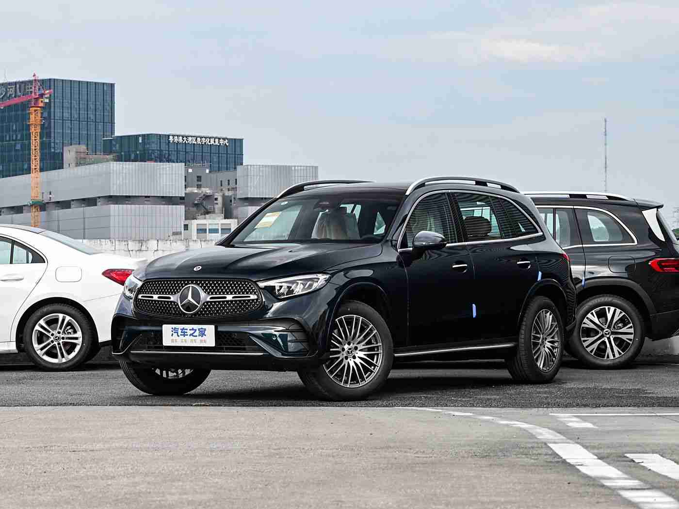 狼人紧急通知最新版本更新内容：“狼人汽车新升级，动力、安全、便捷全面焕新，驾驭未来尽享智能体验”-3