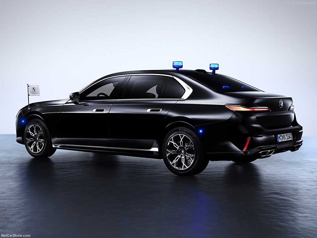 带老婆推油的3p真实经历：“携手共驱，性能之车，温馨时光共享记”-2