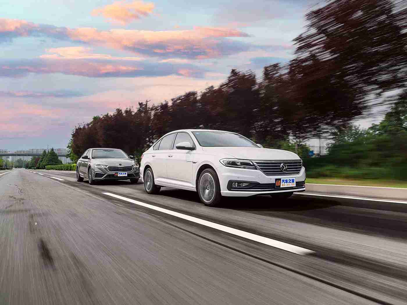 99re6久热只有精品6在线直播：汽车新宠惊艳登场：创新设计、卓越性能、智能科技，引领未来出行潮流-4