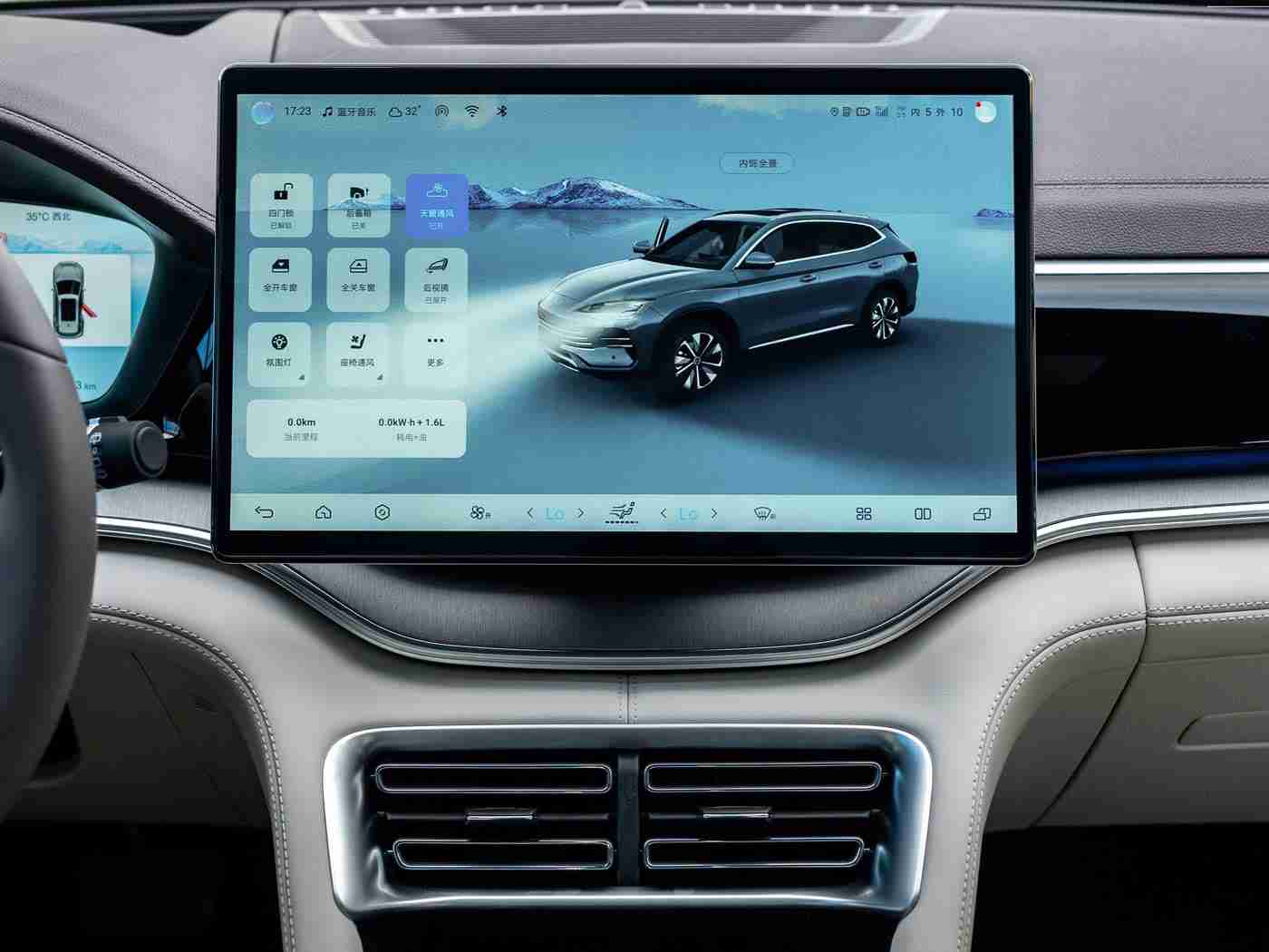 欧美一卡二卡：融合欧美尖端科技，引领行业新潮流：揭秘新型汽车市场新宠！-1