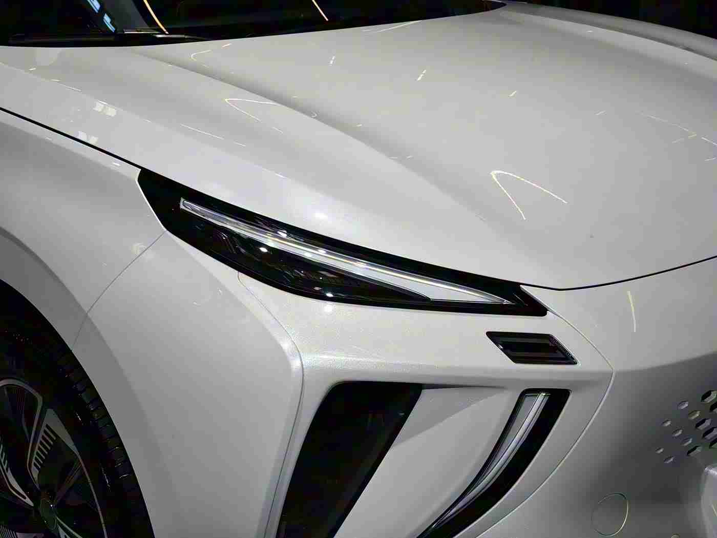 vivo黄色软件:科技赋能驾驶体验:vivo创新软件引领汽车智能化潮流,车主福利再升级,功能丰富便捷操作令人惊喜-3