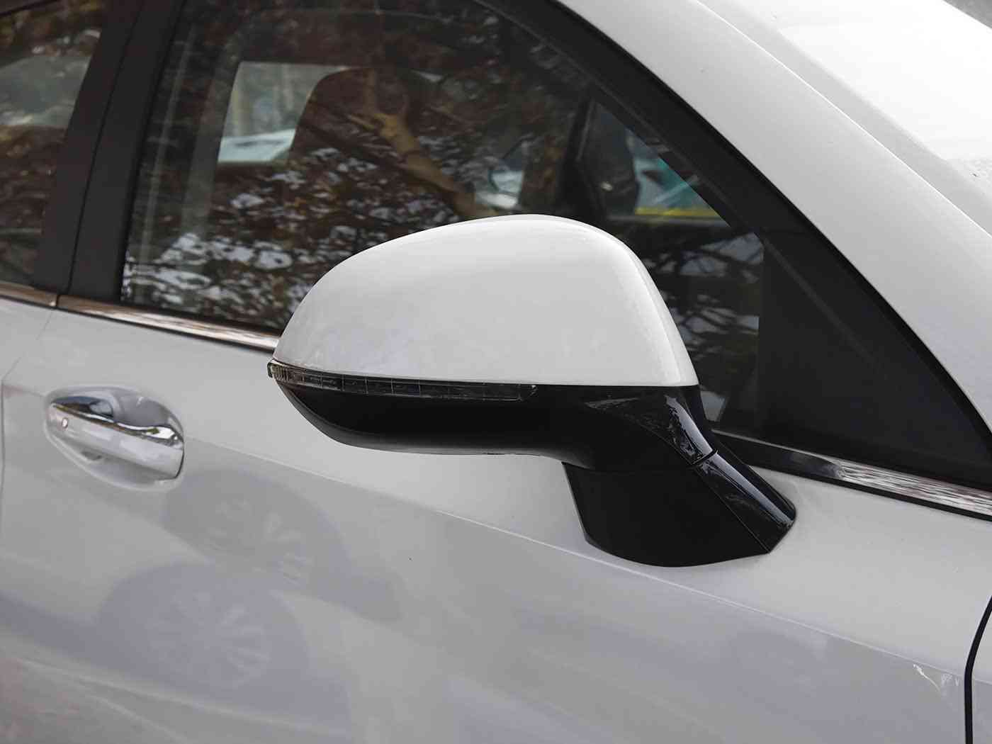 黄色APP在线观看：智能驾驶新挑战，守护行车安全防线-1