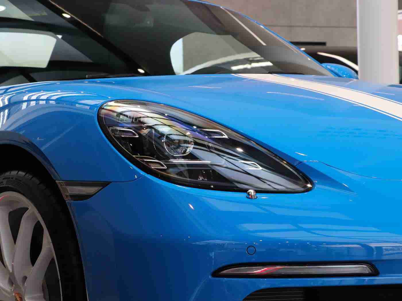 小黄人免费观看电视剧的特色:智能驱动新体验,独特娱乐系统助汽车行业再掀潮流之巅-1