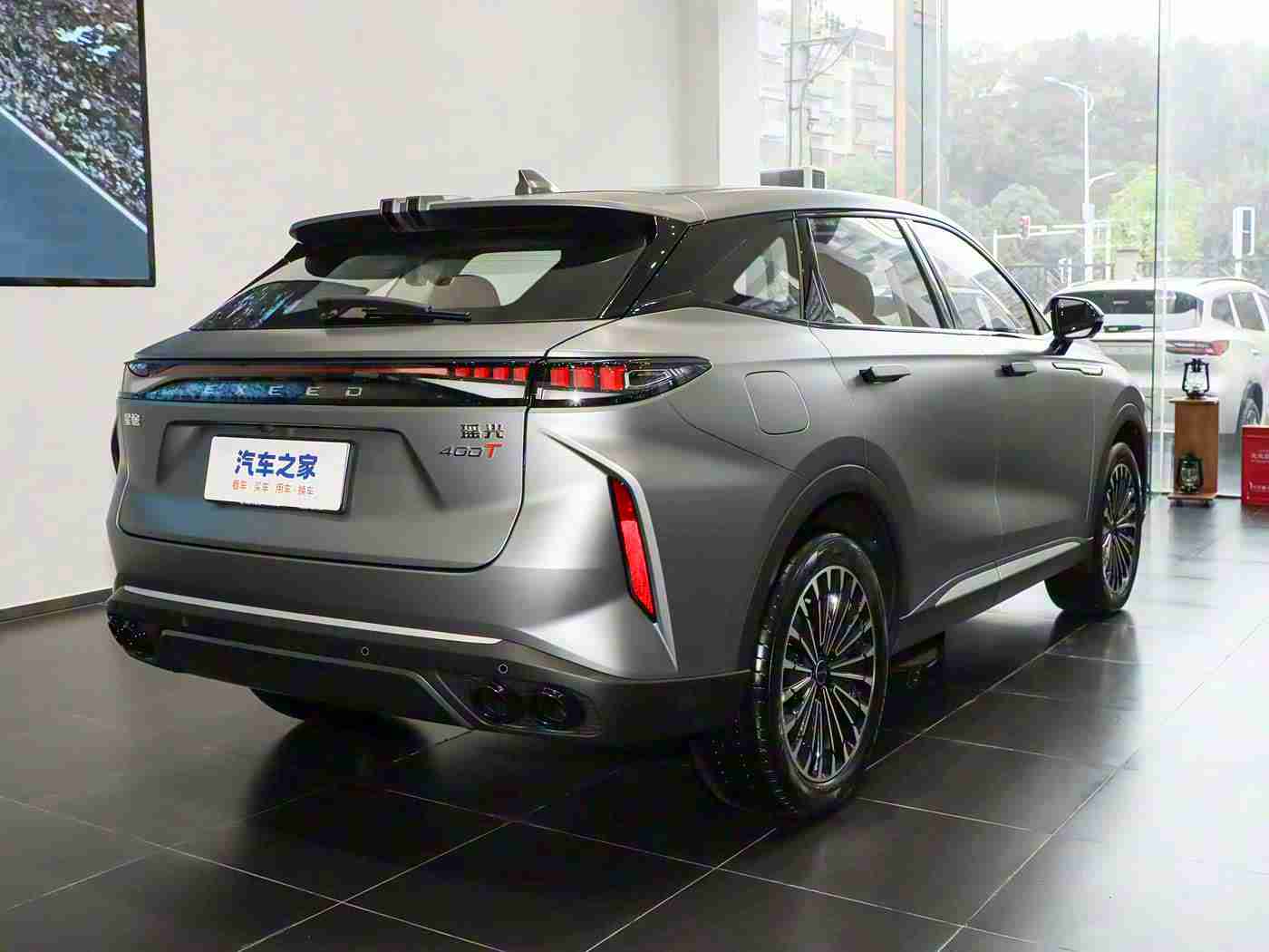 男女啪啪啪软件：汽车安全新突破：个性化预警系统助驾安全无忧-1