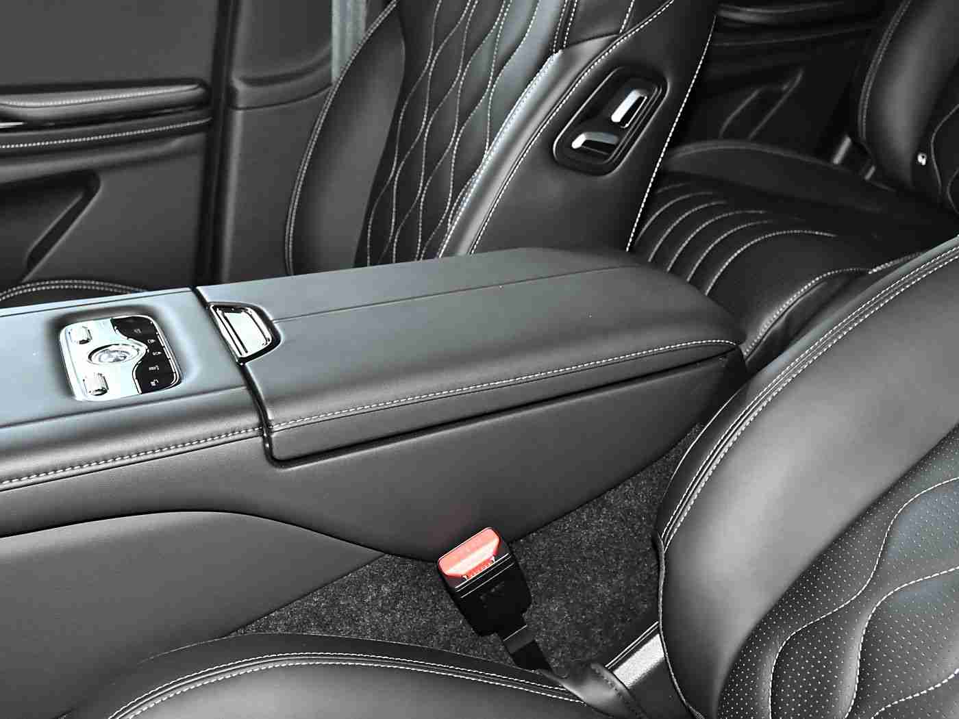 男生女生差差差:汽车市场性别差异渐显,品牌调整策略应对多元化需求,行业发展新趋势解读-3