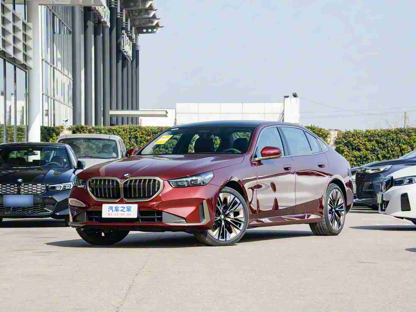 TV：国产新星闪耀，智能豪华两不误——国产SUV引领新潮流-1