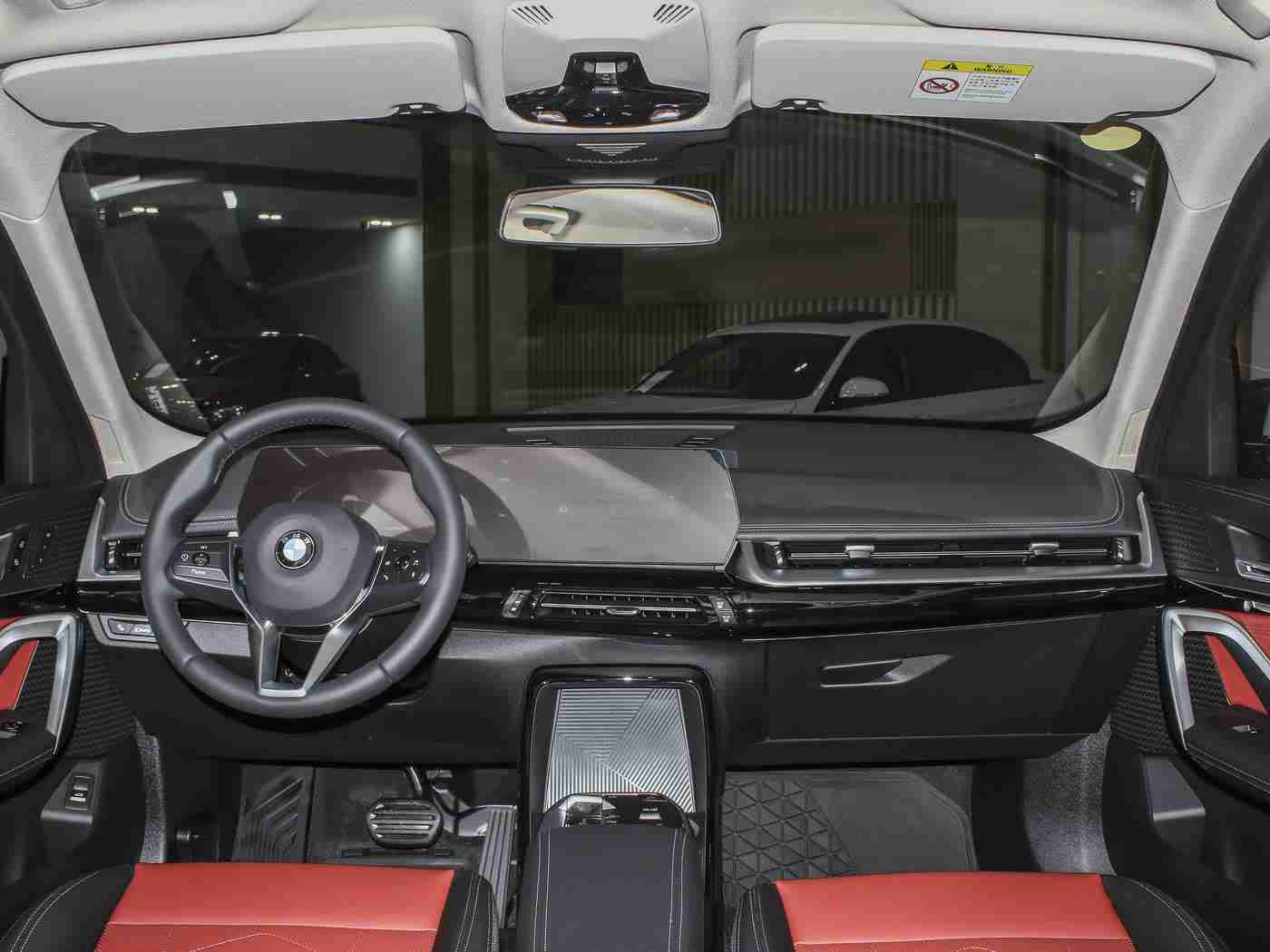 免费黄色应用下载：汽车资讯盛宴，指尖驾驭新境界-1