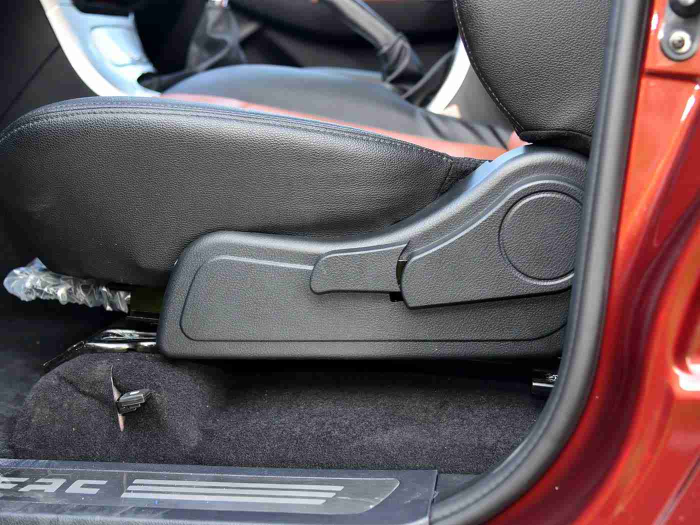 男生女生一起差差APP：汽车新宠助力社交，＂男生女生一起差差＂APP引领出行新风尚-1