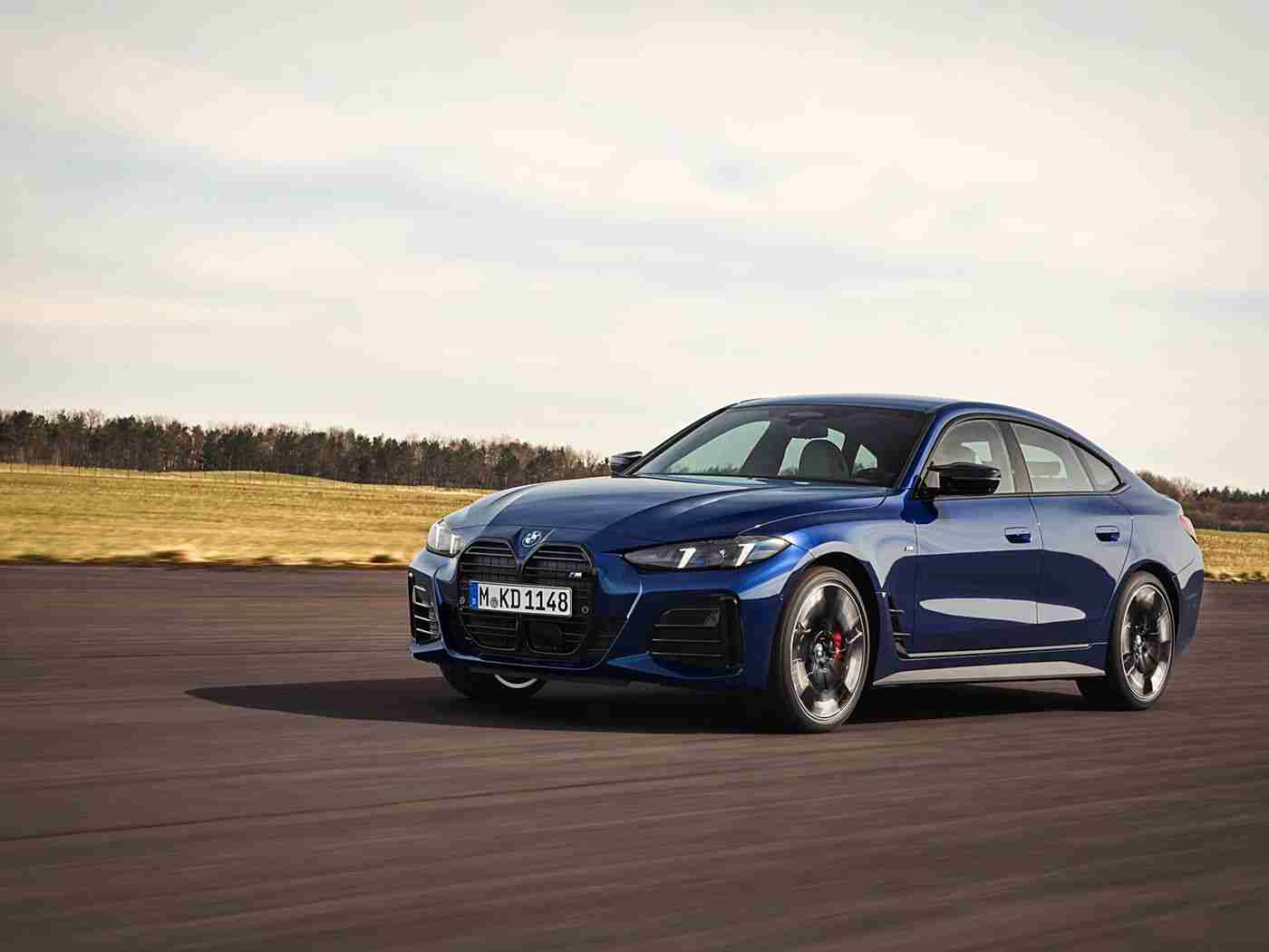 美女被插软件：智能语音助手助力，汽车驾驶体验革新，引领行业变革-3