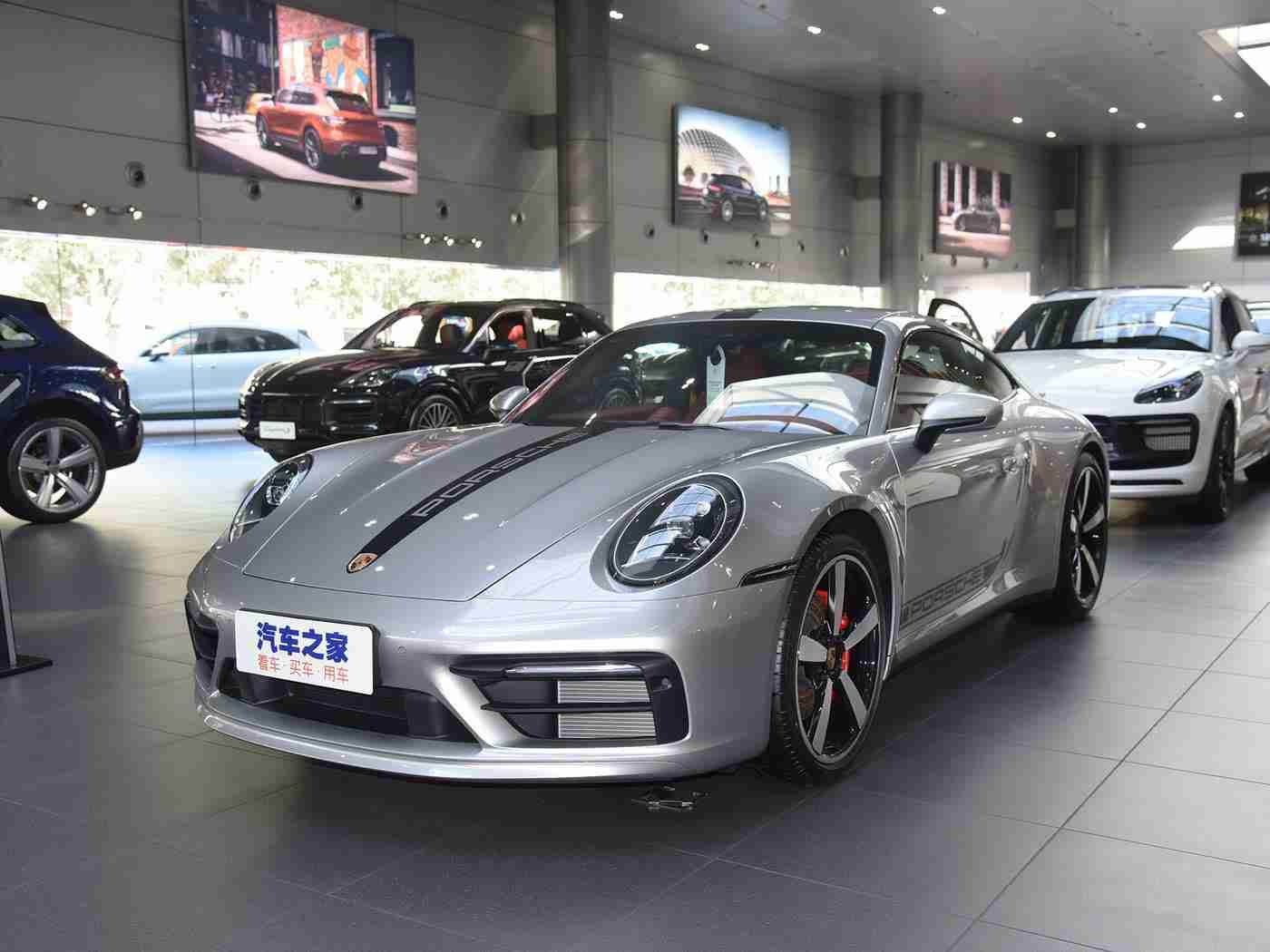 黄色软件下载人口：汽车行业线上市场崛起，不良软件下载问题成行业隐忧，厂商自律刻不容缓-1