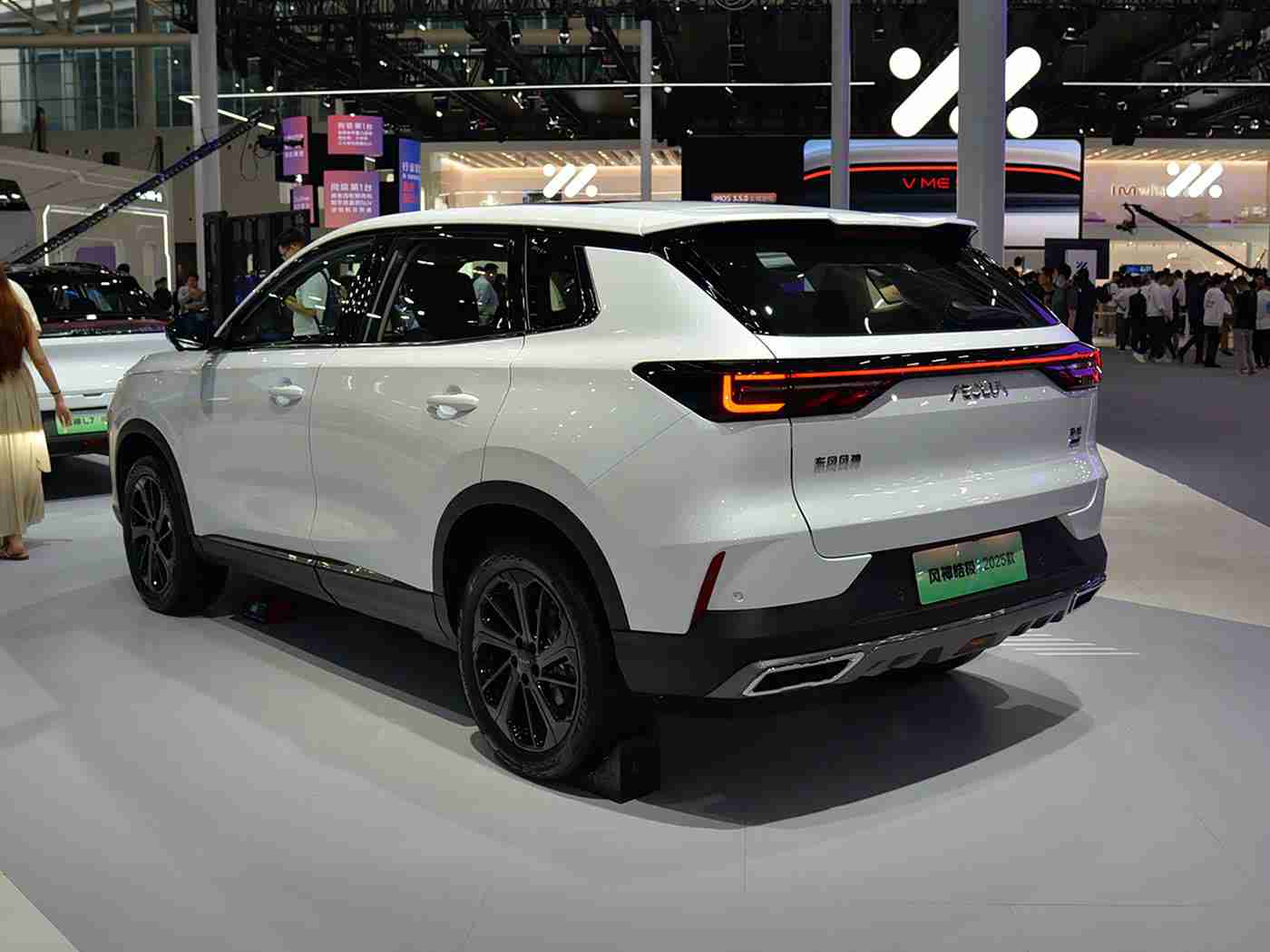 中国公厕军人GayFuCK：军人遭遇引关注，公共设施管理待升级，社会共筑美好环境-2