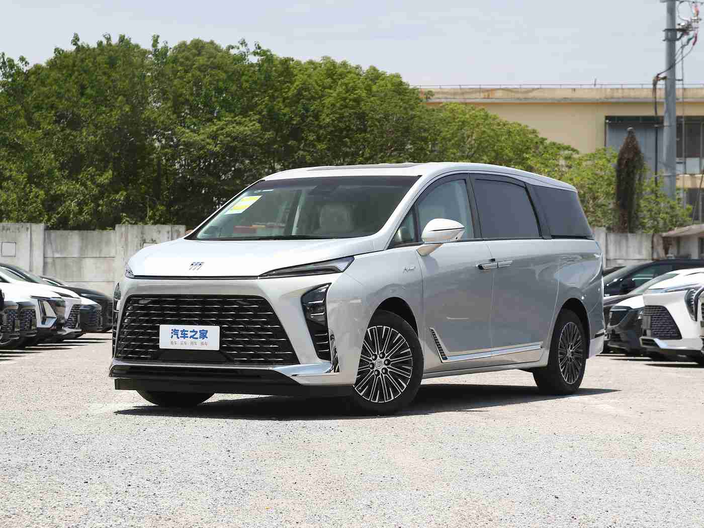 黄三色是哪三色颜色组成的图片:金色棕黄映动心,豪华复古两相宜-1