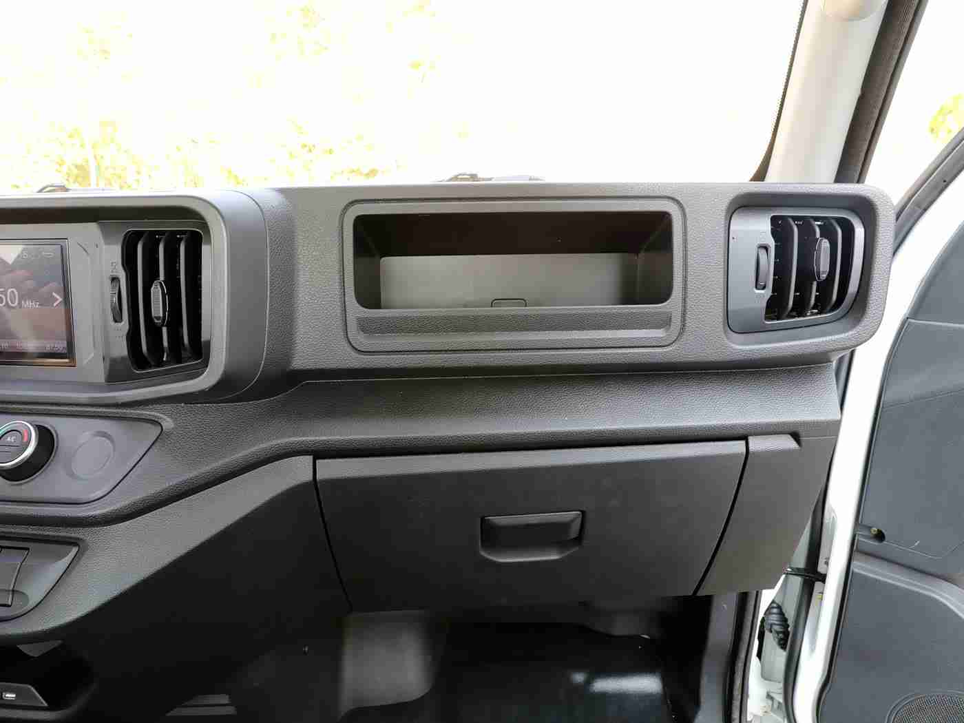 人性与动交zzzzBBBB：科技融心，驾驭未来——人机和谐共筑智能驾境-5