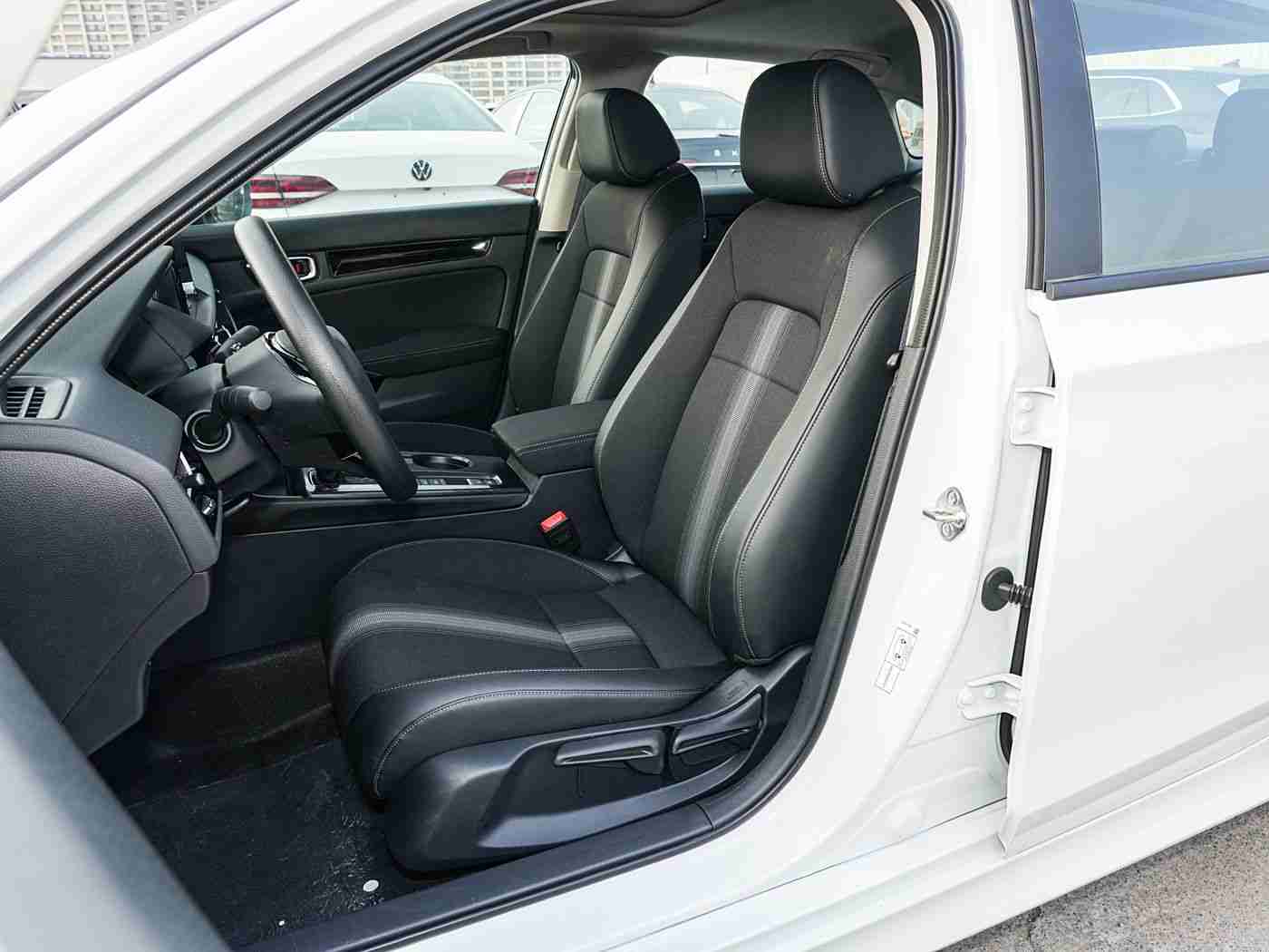 3.0.3免费OPPO版破解大全直接进入网站：智能辅助系统引领新潮流，创新技术助汽车安全升级-2