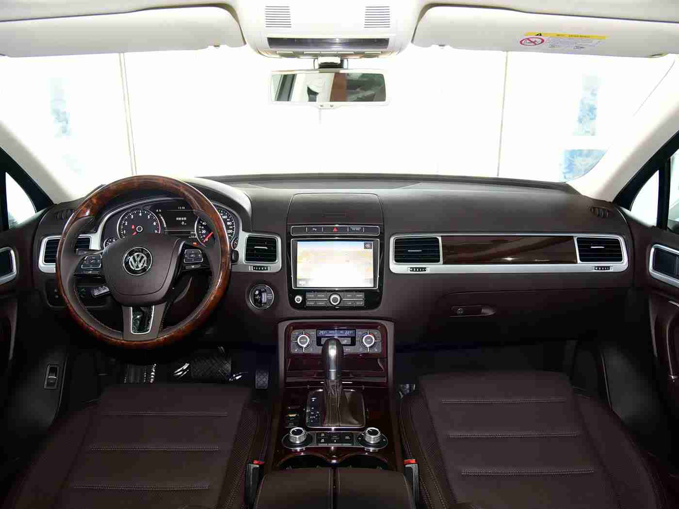 精东麻豆:时尚外观与卓越性能并重,全新SUV“精东麻豆”领跑市场,引消费者竞相追捧”-3