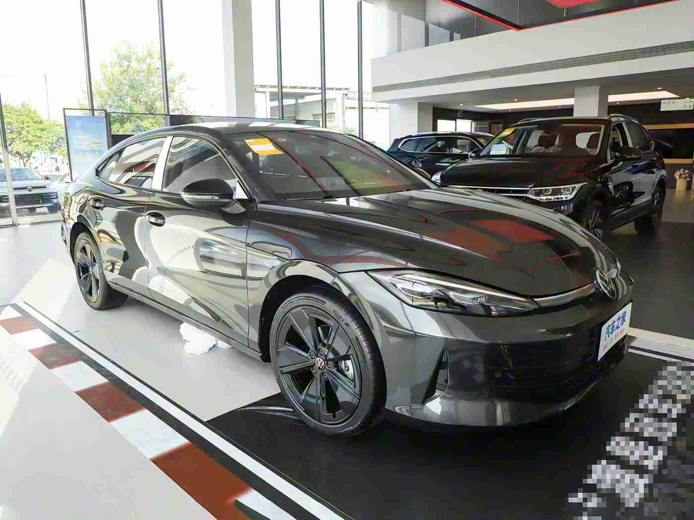 成人版火影忍者：新能源汽车巅峰之作，融合科技与速度的艺术之旅-1