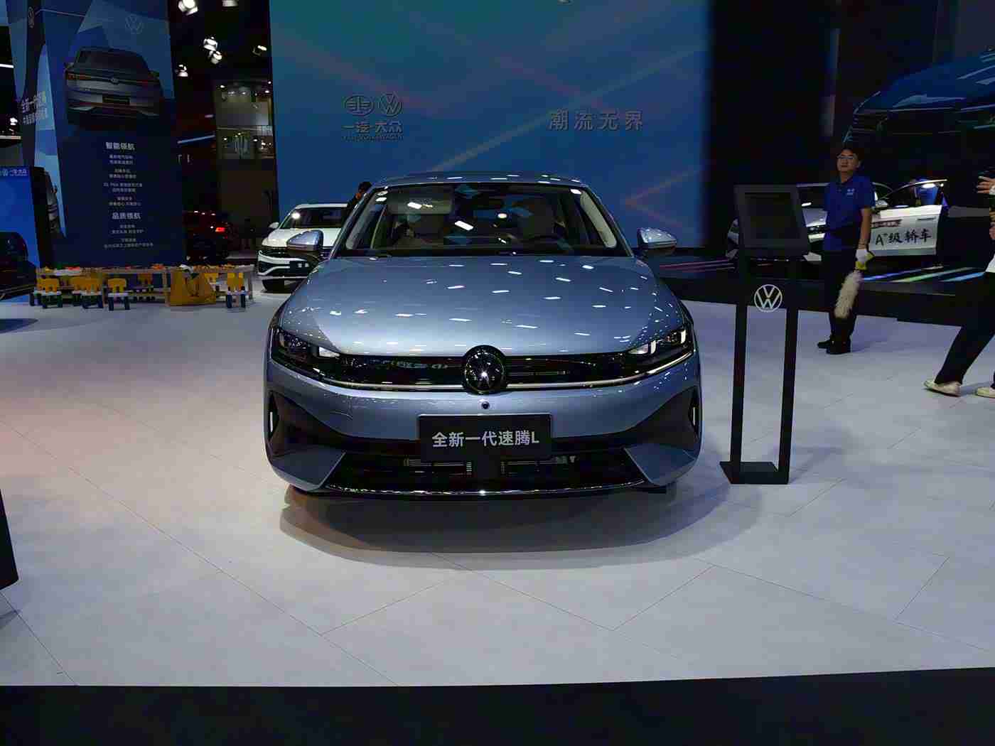 男生女生插插插：未来驾驶新风尚，智能舒适一触即达-1