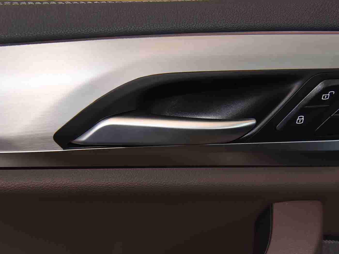 男生桶女生软件：新能源汽车领航者，个性设计引领绿色出行潮流-2