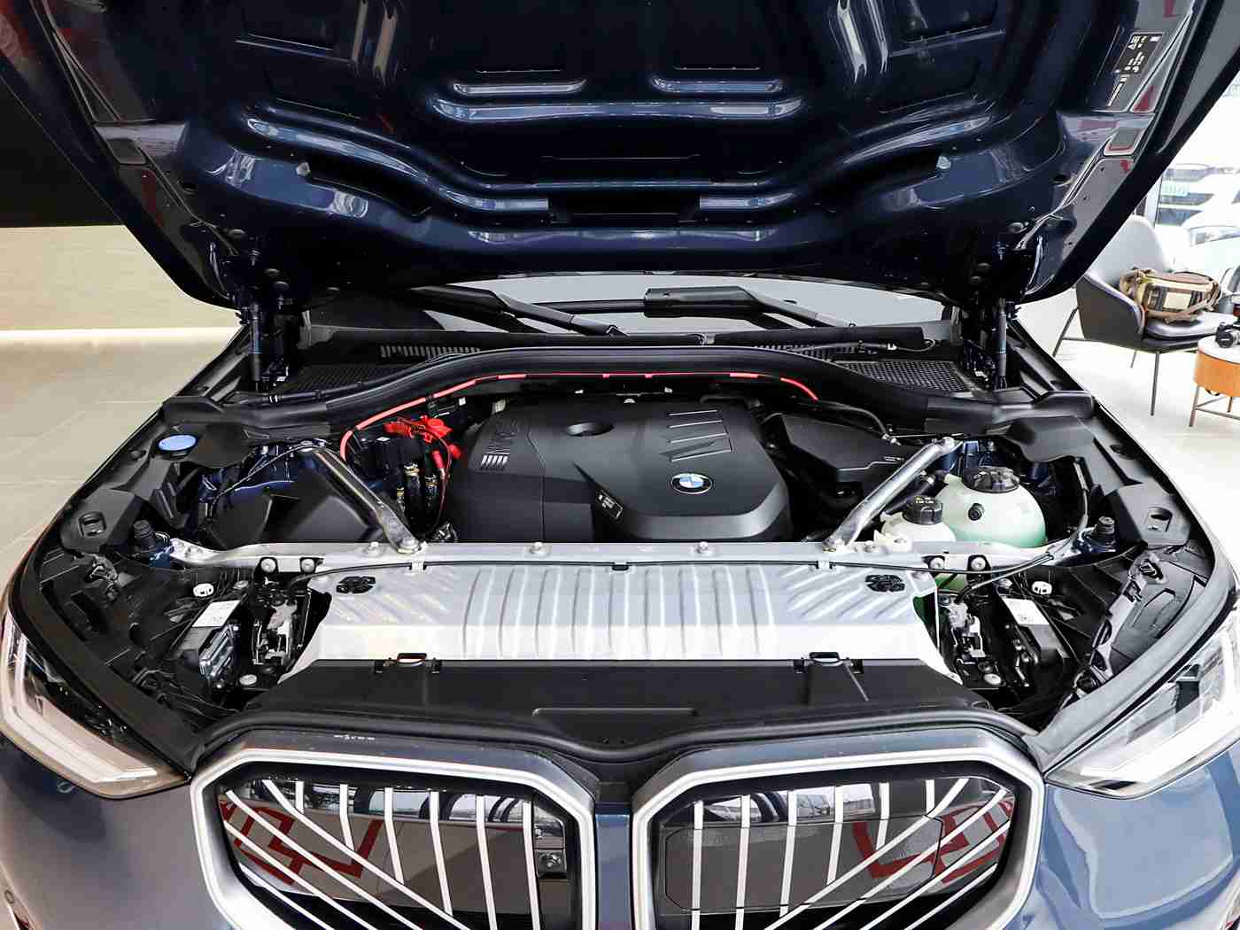 神秘网站：下一代新能源汽车革命来袭，环保智能性能大突破，引领出行新时代-1