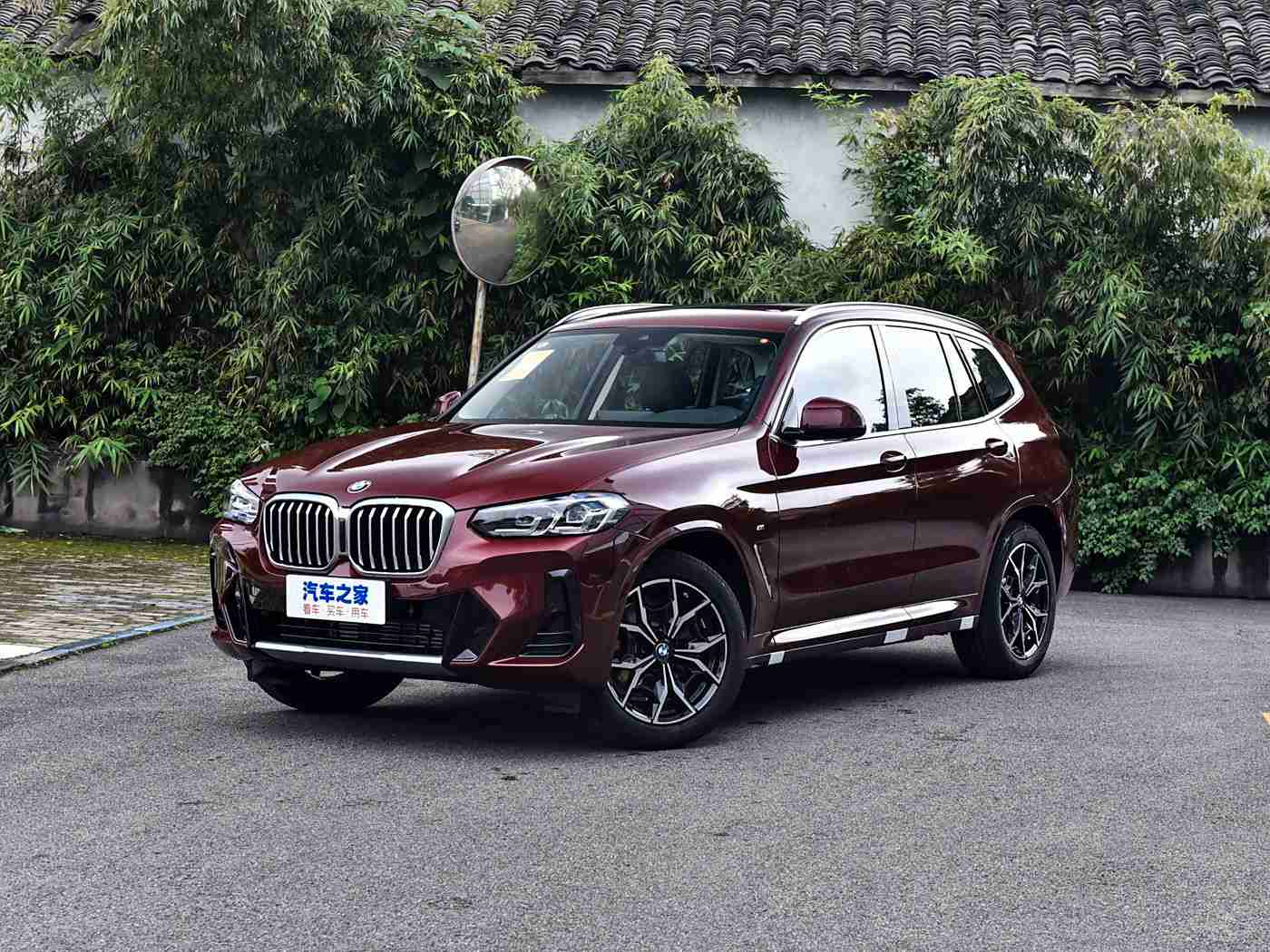 911爆料网：颠覆传统，科技领航：500公里续航新能源汽车引领未来出行潮流-2