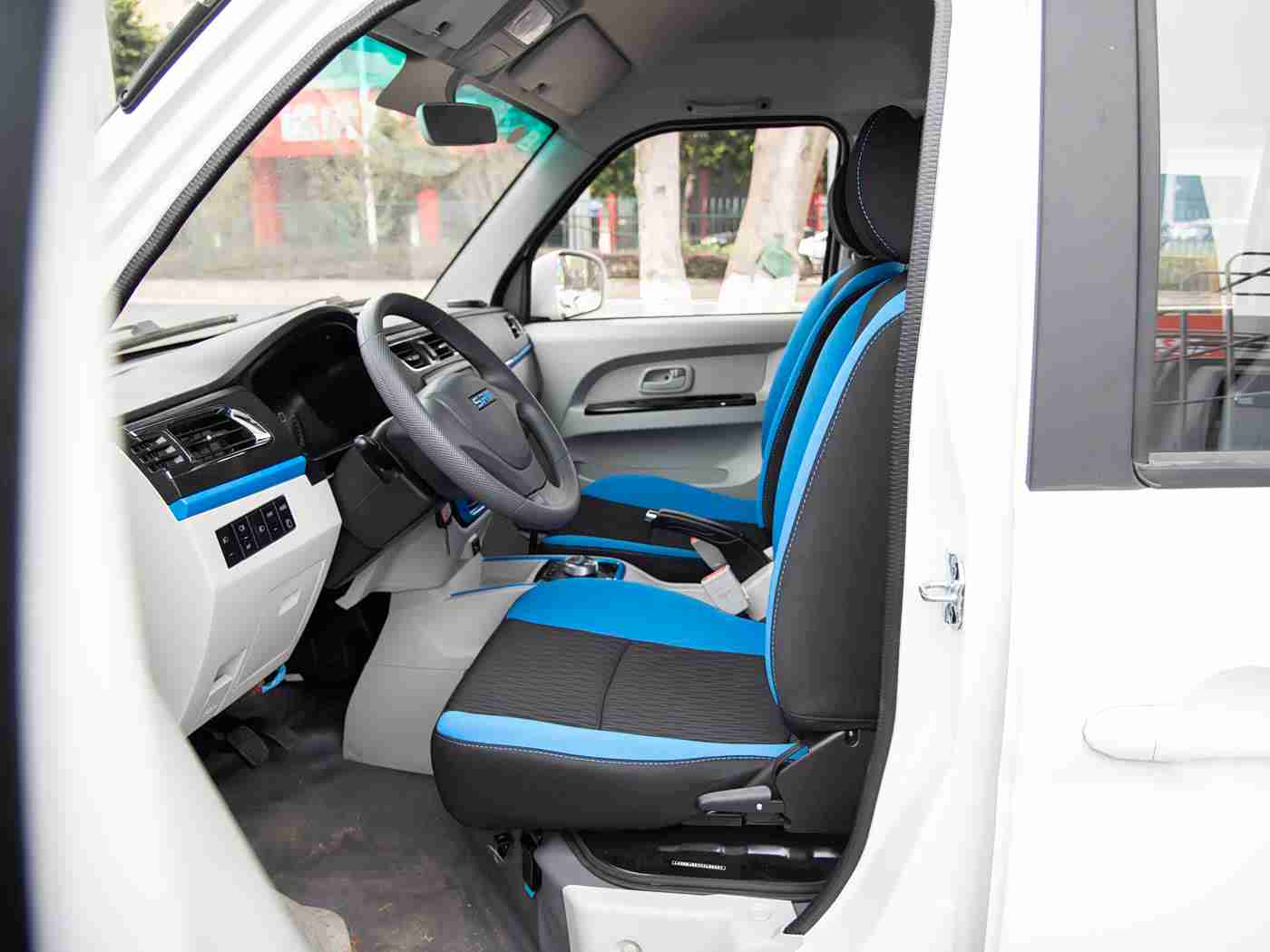 好,色.先.生·丅∨:时尚科技驾驭,豪华动感新潮流-1