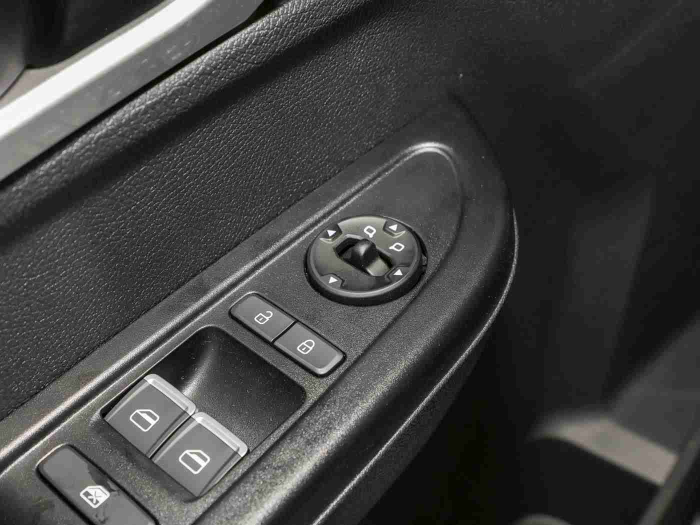 99r热：独特设计魅力与卓越性能并重，亲民价格引领市场——揭秘99R火爆背后的秘密-2