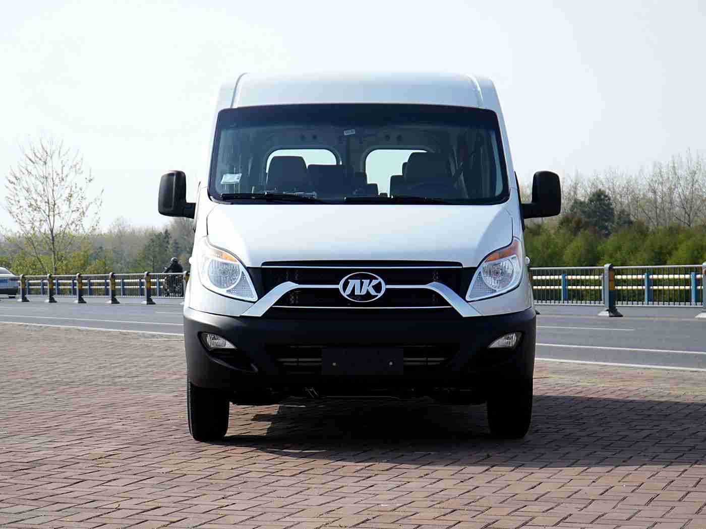 婷婷综合网：新能源汽车腾飞，智能驾驶引领，中国车市未来可期，变革之路砥砺前行-1