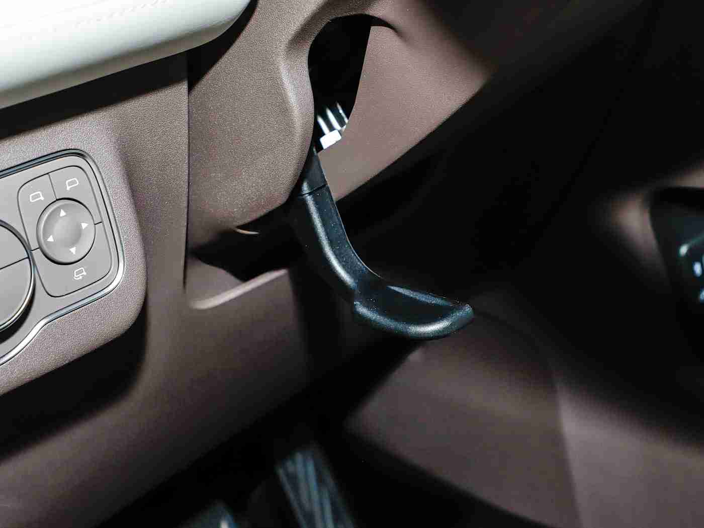 中国老太体内 精ggggg：机油传奇，老太体内藏节能秘宝，汽车革命新篇章-4