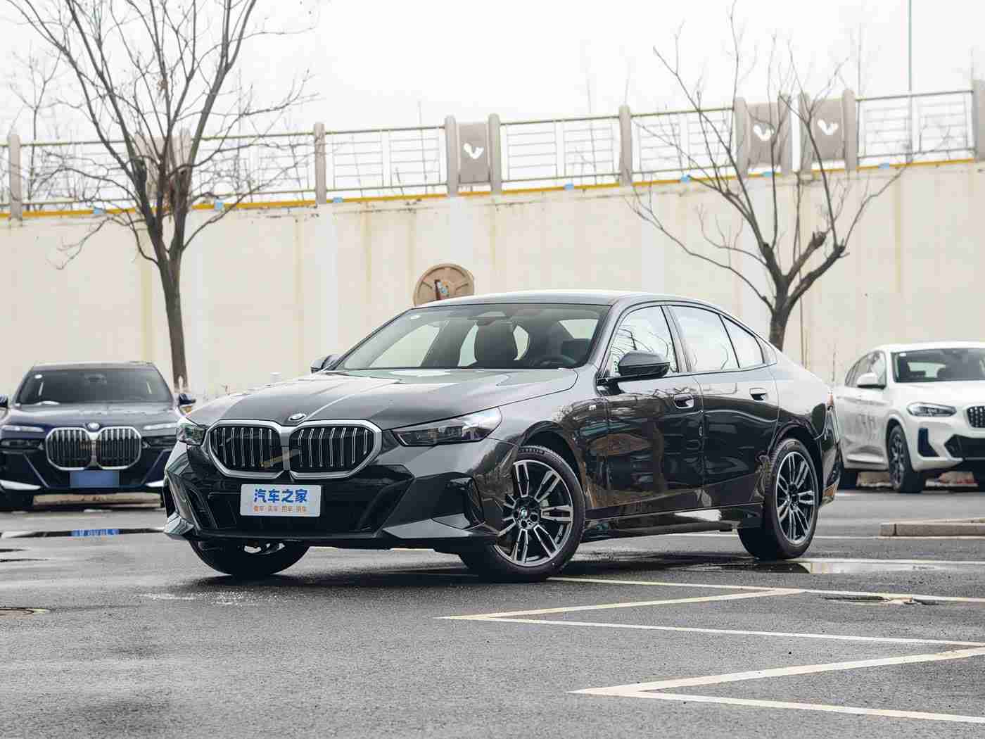 不用播放器的av：智能汽车新风尚：无线AV功能引领驾驶体验革命，安全便捷未来出行新选择-2