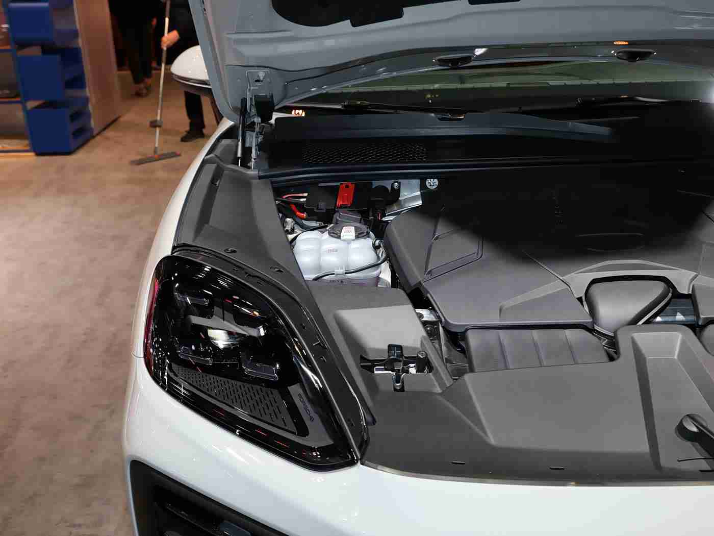 黄软件：“智能驾驶新潮流：黄软件引领技术革新，打造安全便捷驾驶体验”-2