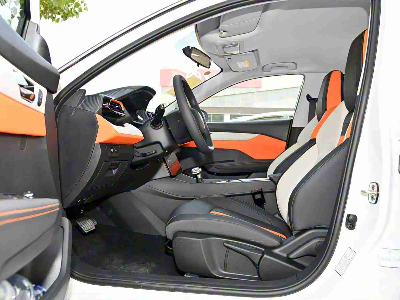 红桃视频入口：新能源汽车测评盛宴，红桃视频带你领略科技汽车新风采-2