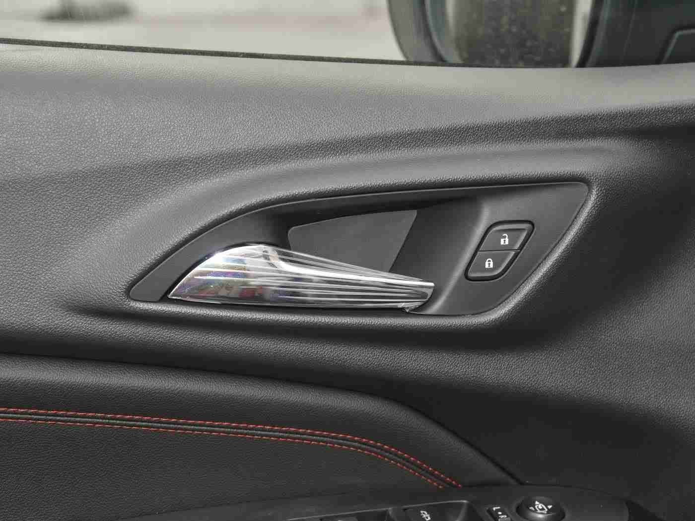 中国妓女买淫BBW：梦想启航，创新SUV诠释奋斗之美-3