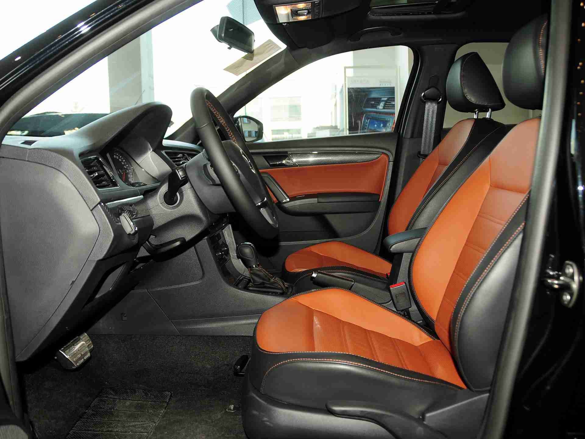 AV伦理：“智能驾驶新标杆：安全伦理并行，引领汽车行业发展新篇章”-2