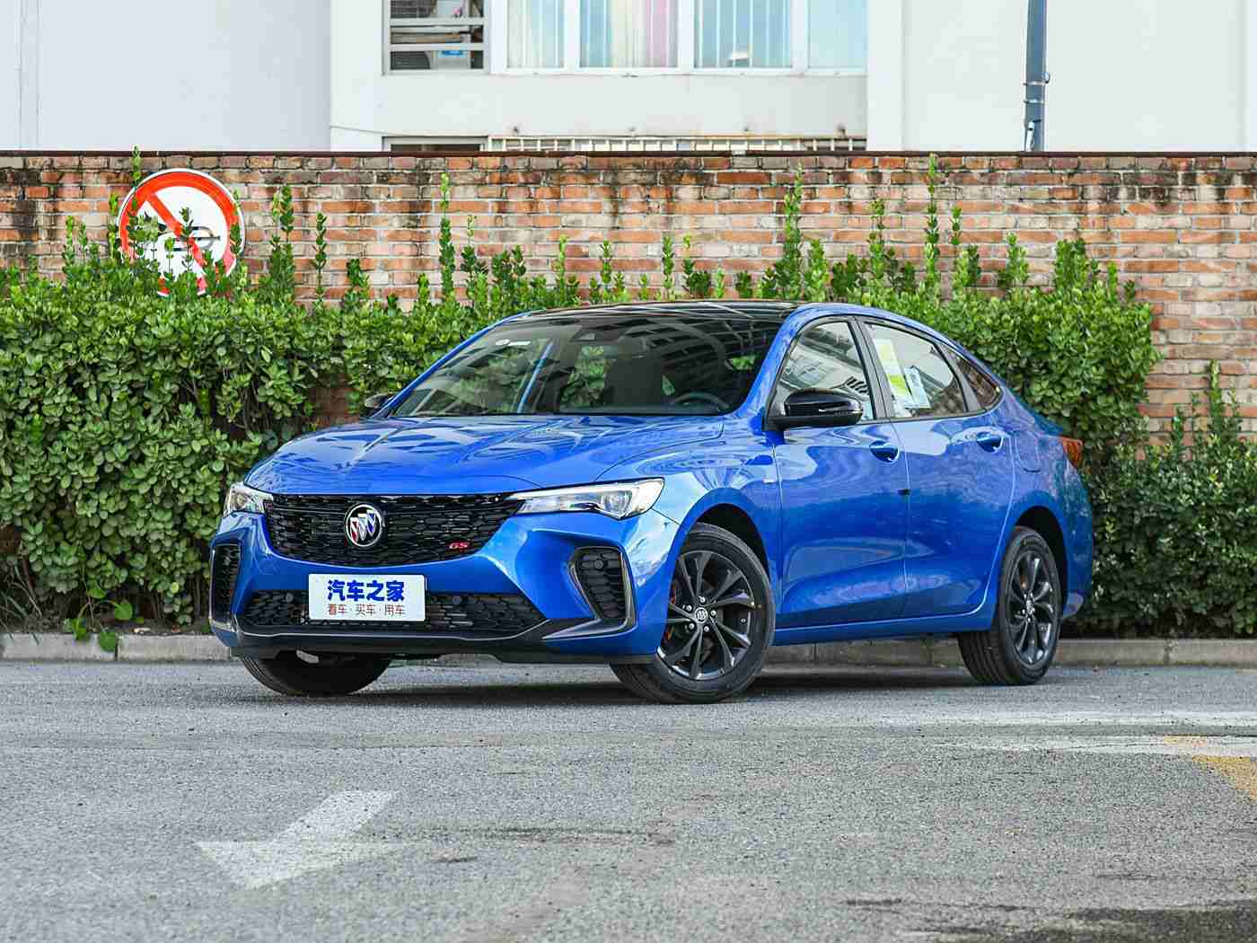 红桃38.47 隐藏：神秘红桃车型惊艳亮相，创新设计引领未来驾驶潮流，豪华智能一应俱全，即将引爆市场期待！-1