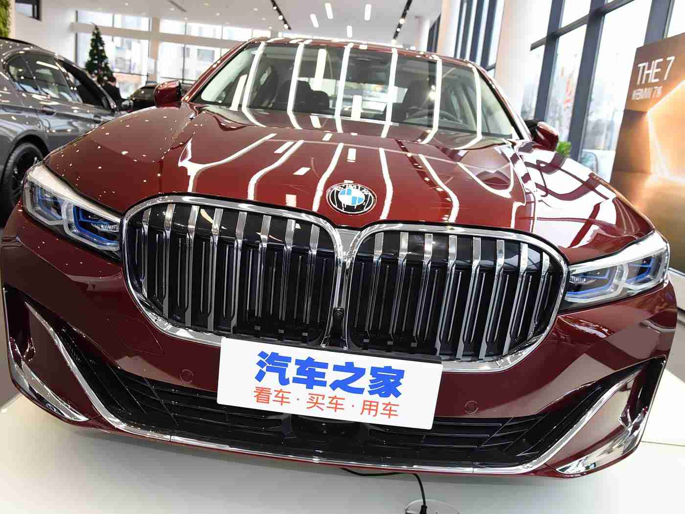 911爆料网：颠覆传统，科技领航：500公里续航新能源汽车引领未来出行潮流-4