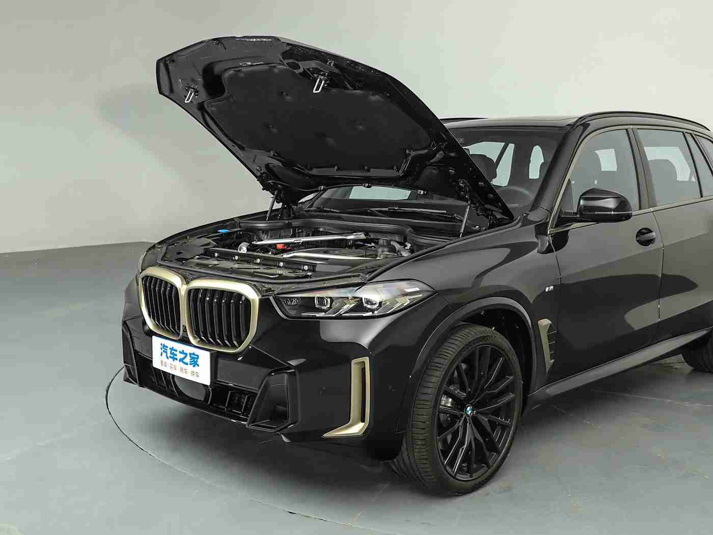 火影忍者动漫同人大全：创新融合动漫元素，火影忍者主题汽车惊艳亮相，满足个性时尚追求-3