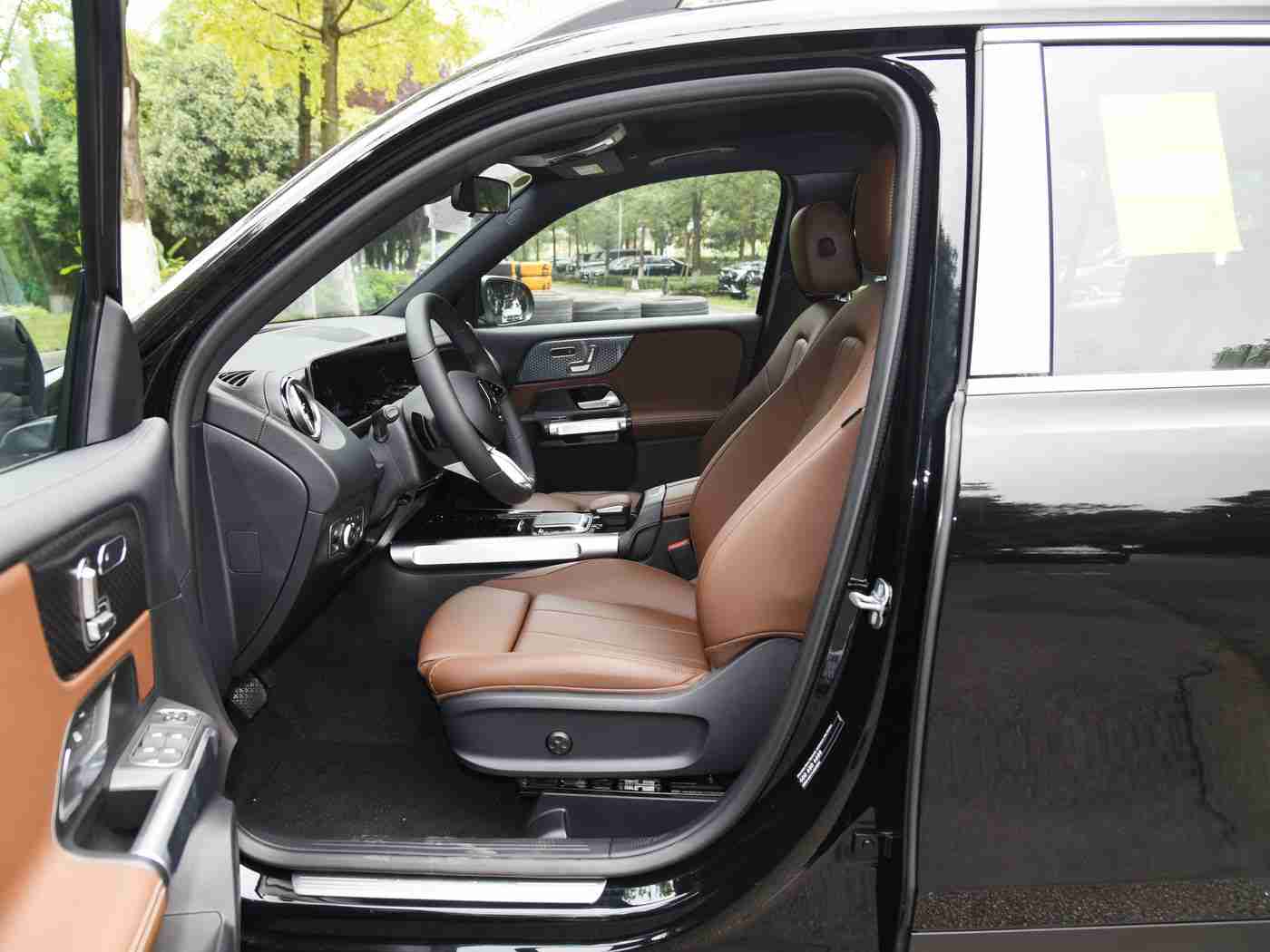 黄色软件排行榜:智能护航,畅享未来:汽车软件新风尚-2