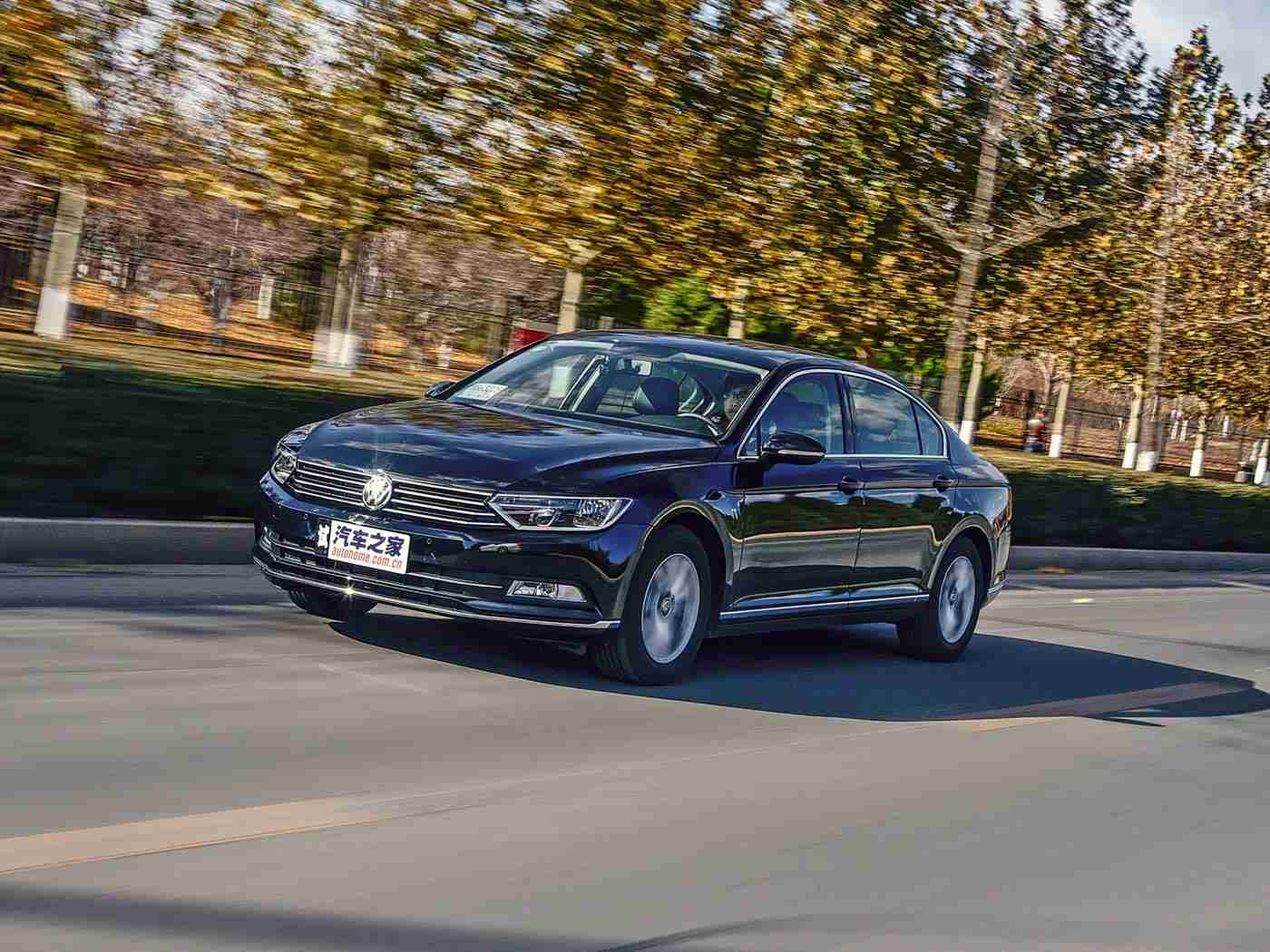 综合色综合：汽车色彩新潮流：知名品牌推个性化定制，缤纷色彩引领时尚潮流-1