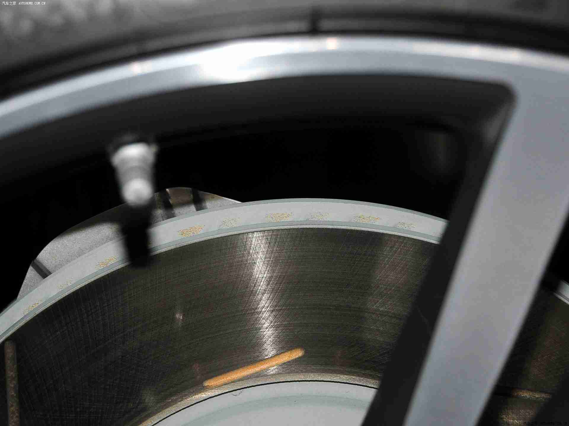 老头正添奶狂吃做乳:传统文化新演绎,全新SUV设计独特吸睛,诠释家庭温馨出行体验-3