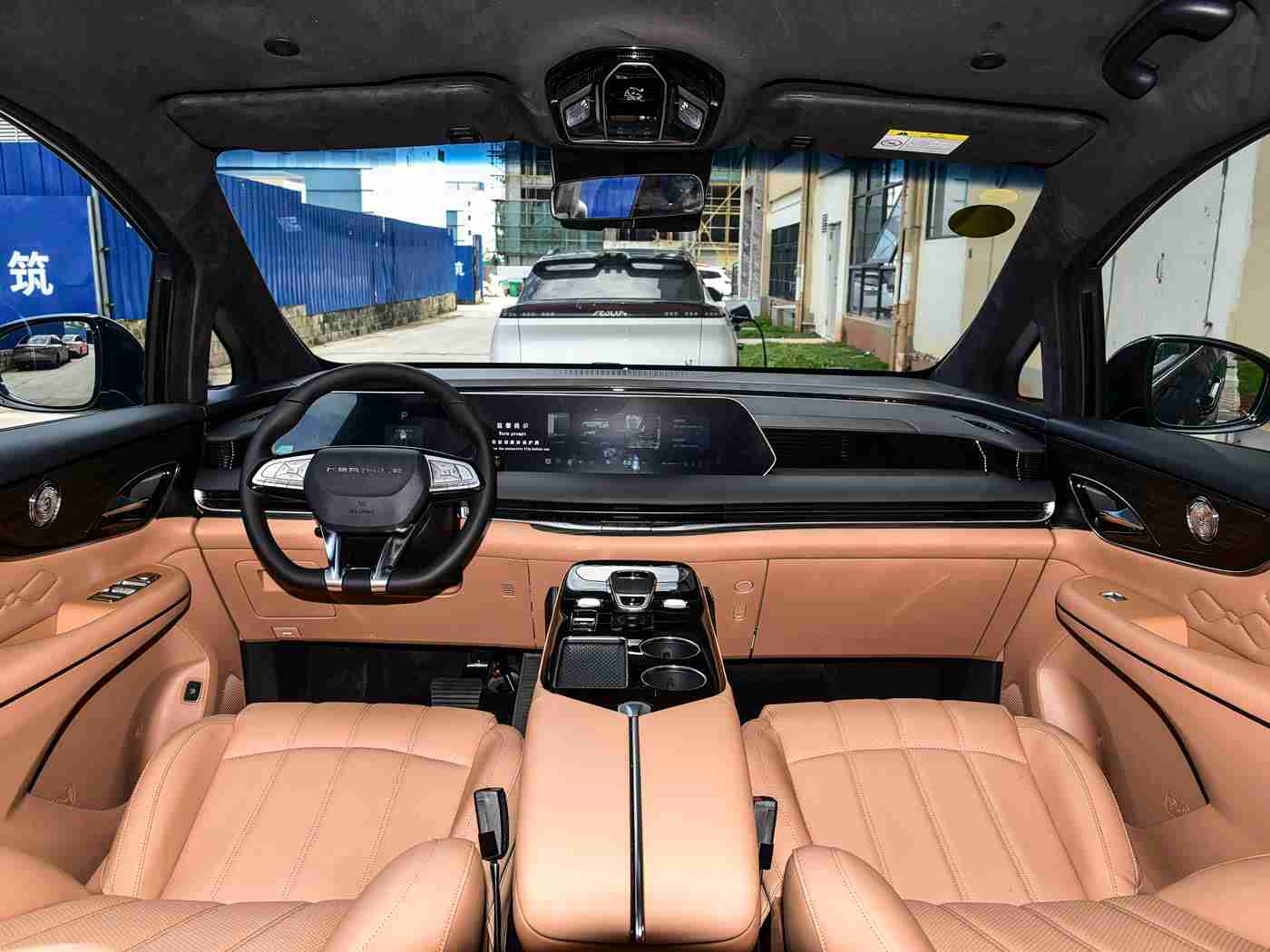 男生和女生靠逼软件:汽车行业创新浪潮:智能“逼软件”引领绿色出行新体验-5