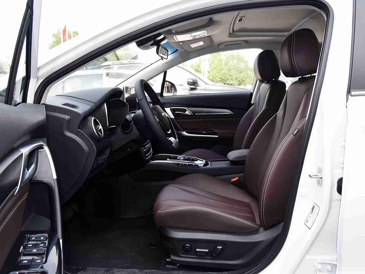 黄色软件下载vivo：科技助力出行，vivo应用打造智能驾驶新体验-1