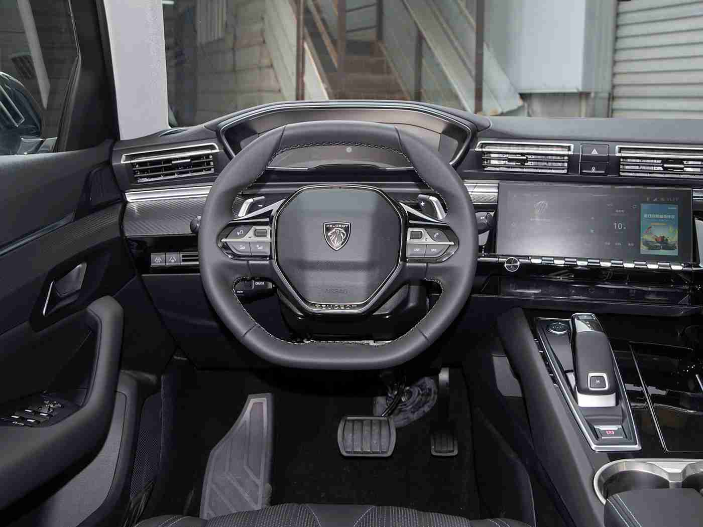 男女叉叉软件：智能驾驭，跨界出行，生活焕新彩-1