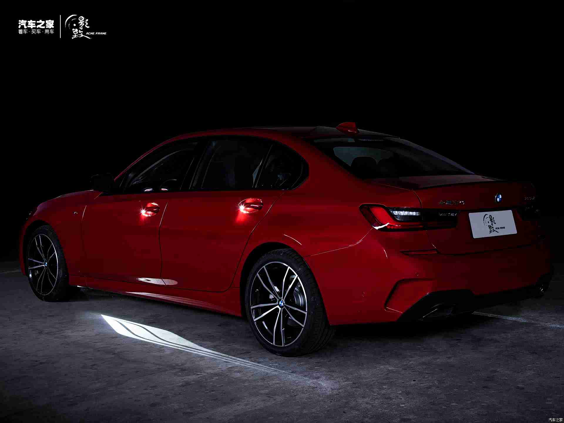 好·色·先·生TV：“潮流色彩与豪华内饰碰撞，新车型惊艳亮相，速度与智能并存，引领汽车市场新潮流”-1