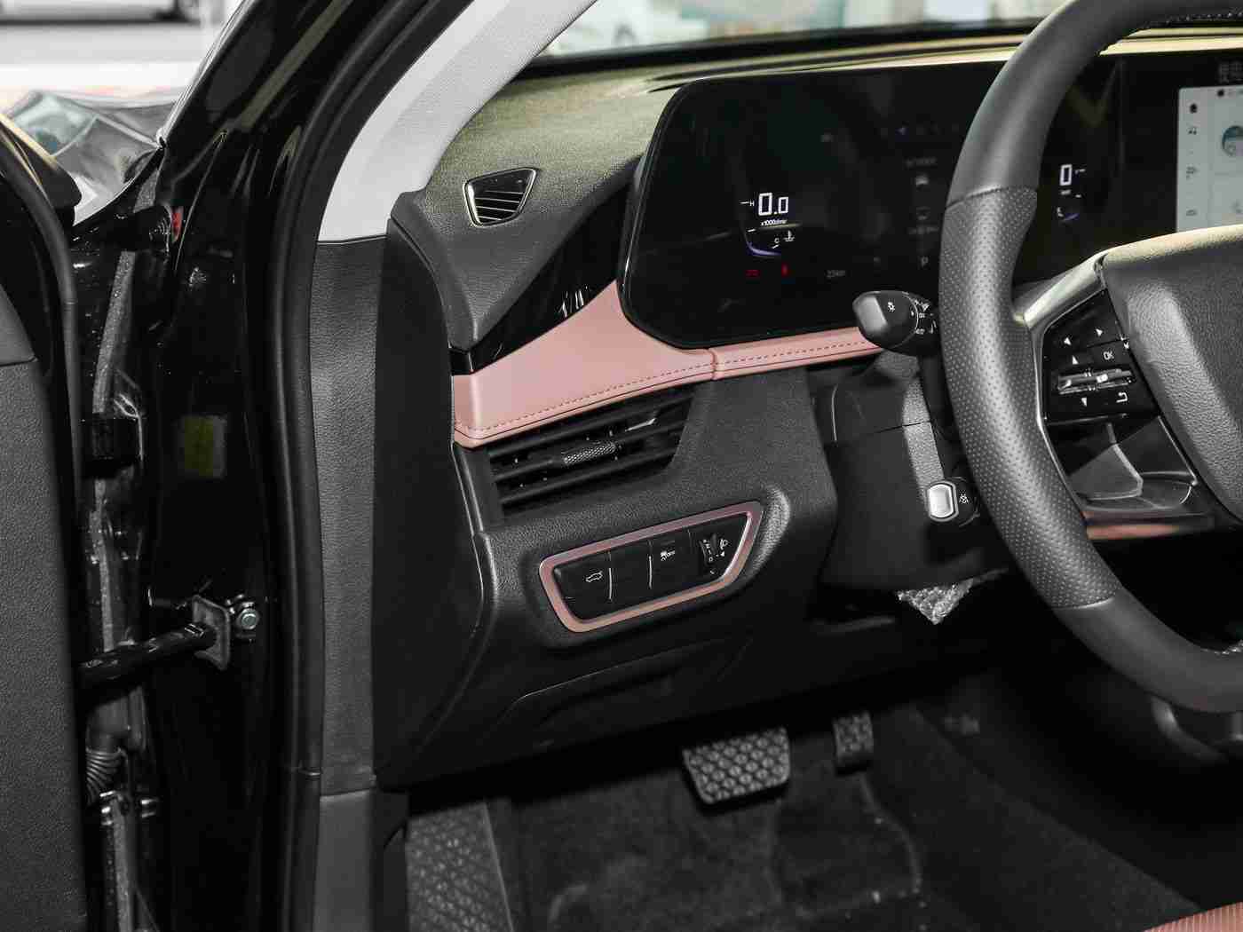 害羞草研究所：新能源汽车崛起，政策技术双轮驱动，产业链多方共赢未来-1