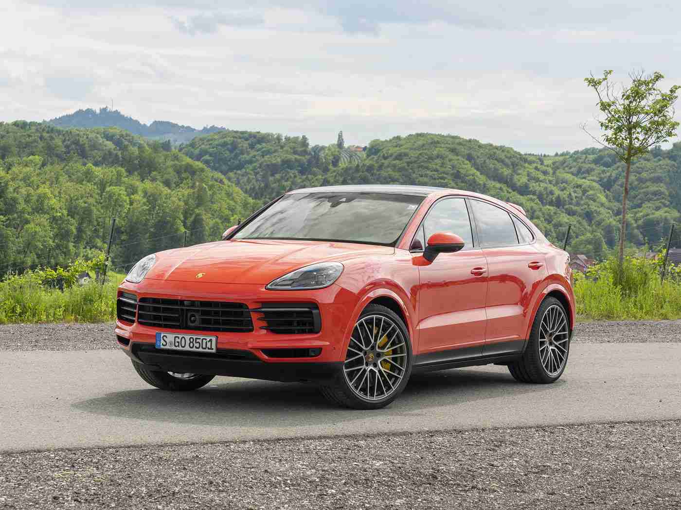 国产成人色播：国产新锐领航，科技赋能，智能豪华座驾引发市场瞩目-3