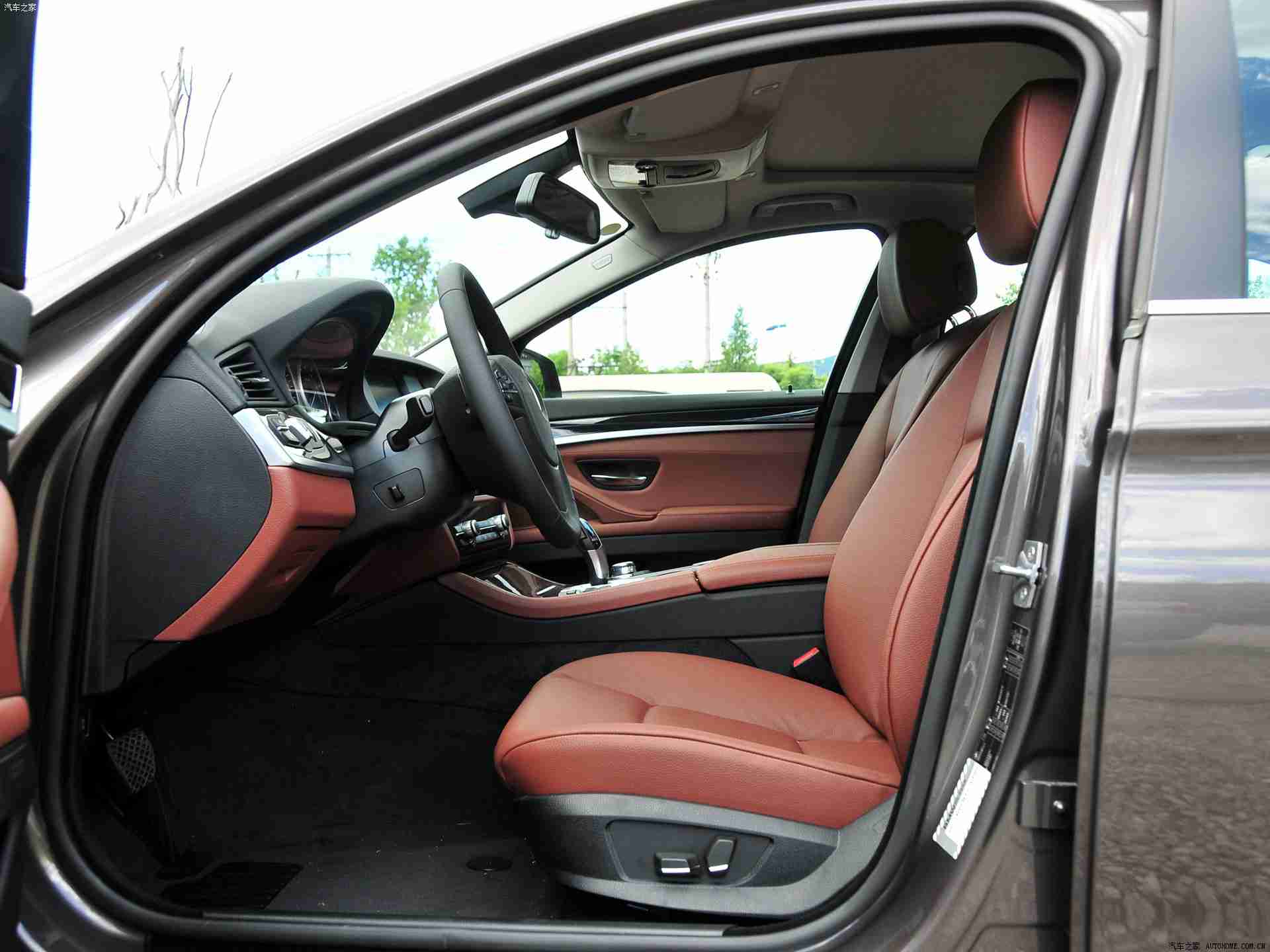 黄色oppo:独特设计引关注,绿色动力新潮流:全新车型即将引爆汽车市场,揭秘新一代爆款之谜!-1